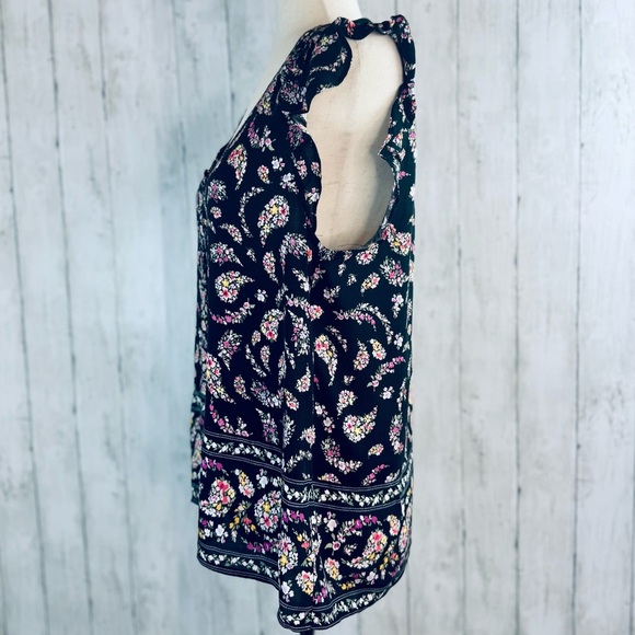 Old Navy | Black Floral Ruffle Sleeve V-Neck Blouse M - Picture 7 of 13